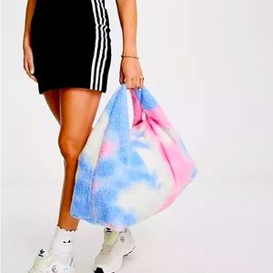 Adidas Originals Sherpa bag carryall NWT